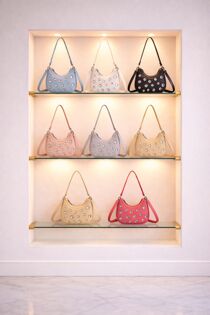 Multi Eyelets Design Shoulder Bag