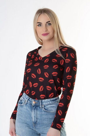Black Contrast Lips Print Top