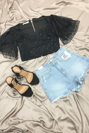 Black Volume Sleeves Tulle Crop Top 