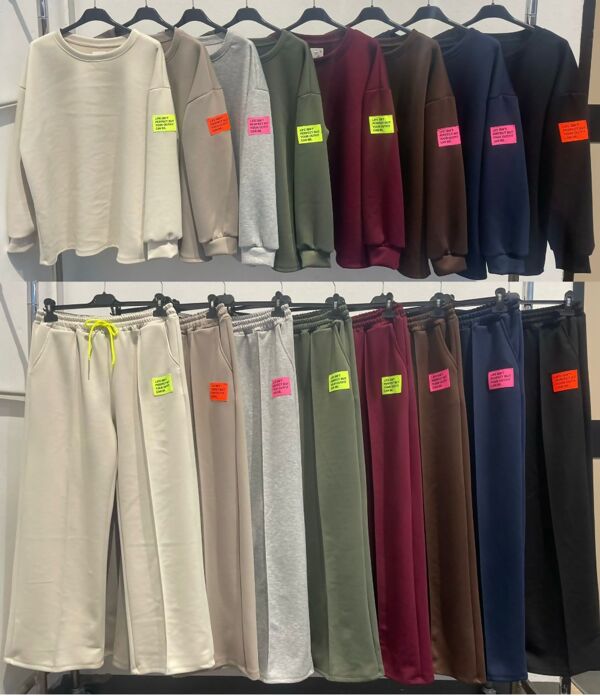 Long Sleeve Graphic Badge Sweatshirt With Wide Leg Trouser
