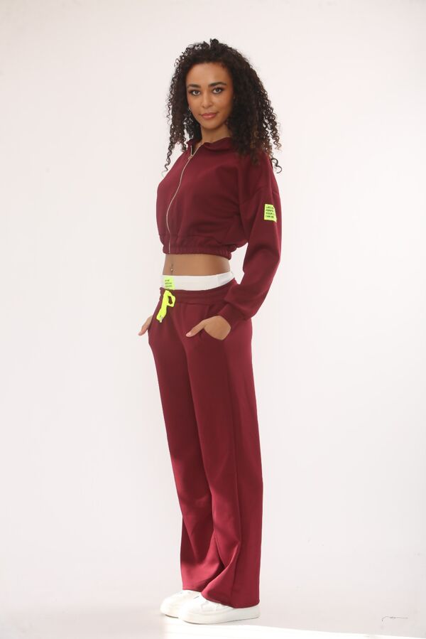 Graphic Badge Baggy Cropped Hoodie With Contrast Trouser