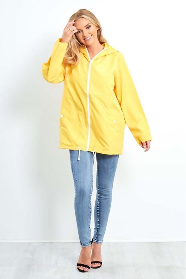 cagoule raincoat