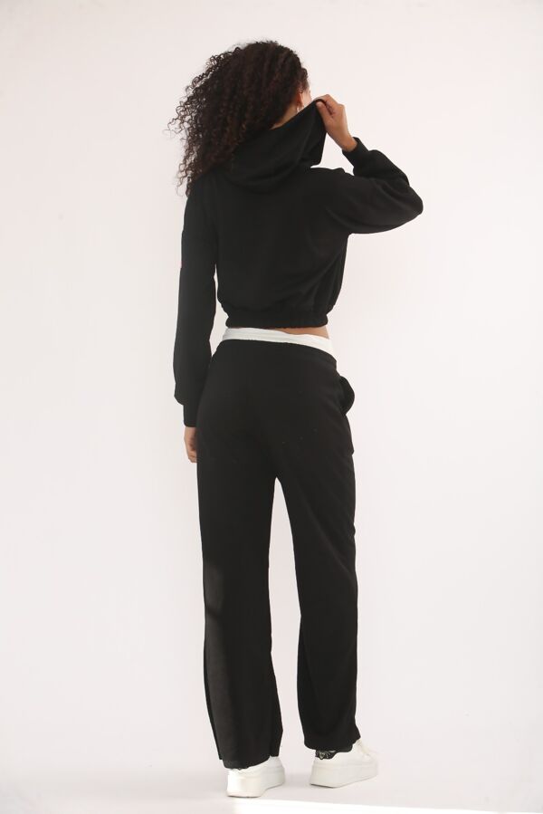 Graphic Badge Baggy Cropped Hoodie With Contrast Trouser