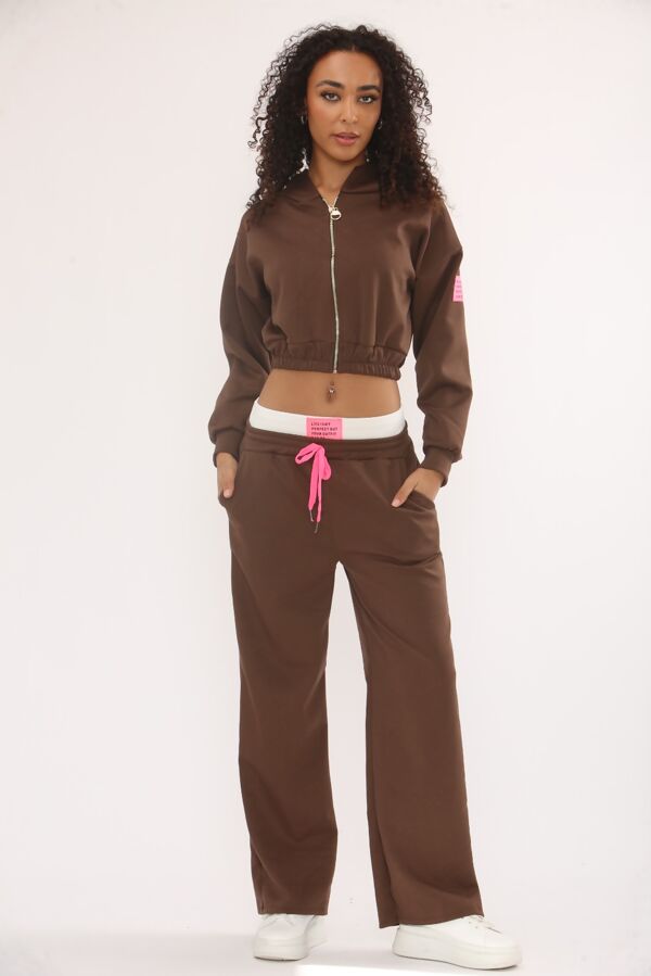 Graphic Badge Baggy Cropped Hoodie With Contrast Trouser