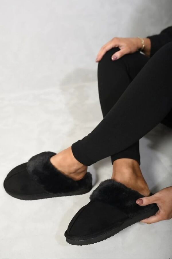 Black Faux Fur Lined Slip-on Slippers
