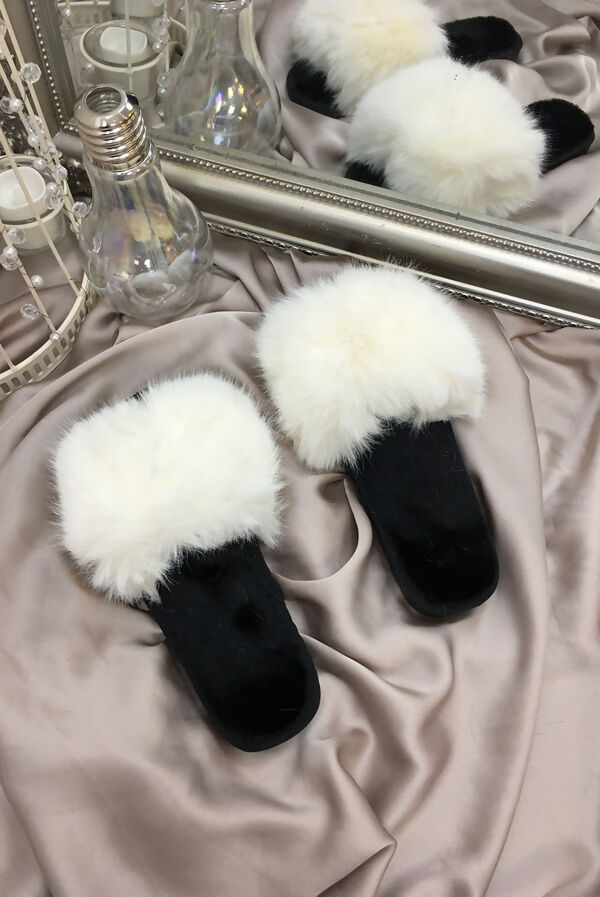 Job Lot Fluffy Faux Fur Slider Slippers