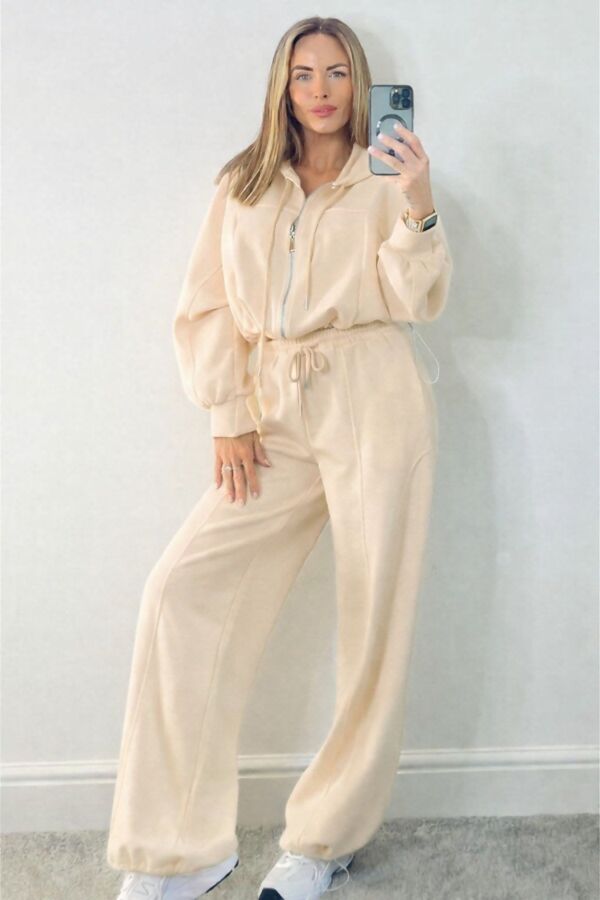 Cropped Zipped Drawstring Hoodie With Single Seam Trouser
