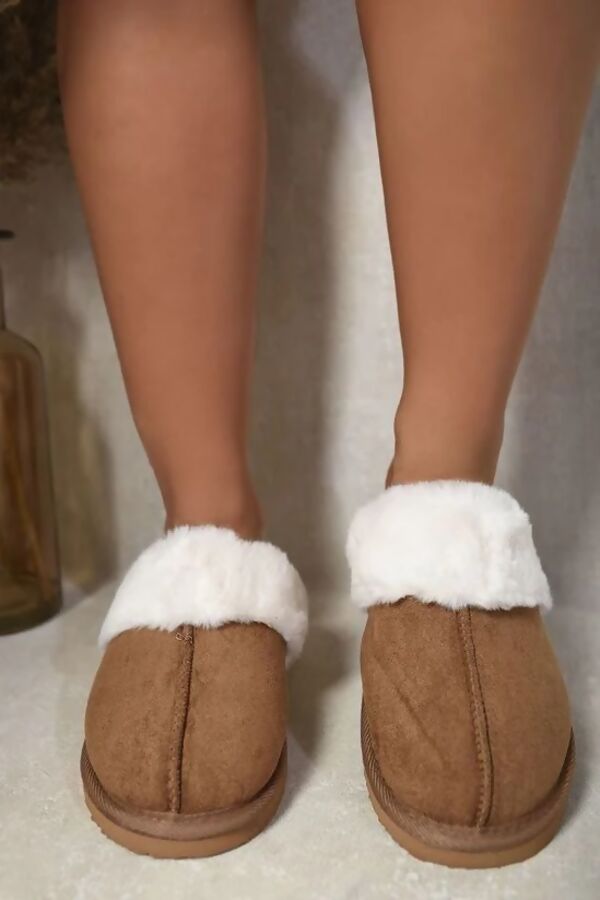 Chestnut Faux Fur Lined Slip-on Slippers