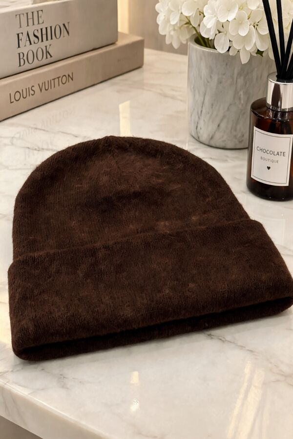 Knitted Ribbed Beanie