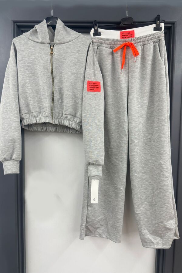 Graphic Badge Baggy Cropped Hoodie With Contrast Trouser